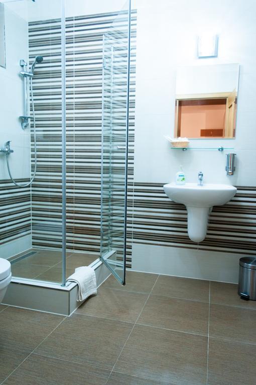 Penzion Pod Brezinou Trencin Exterior photo